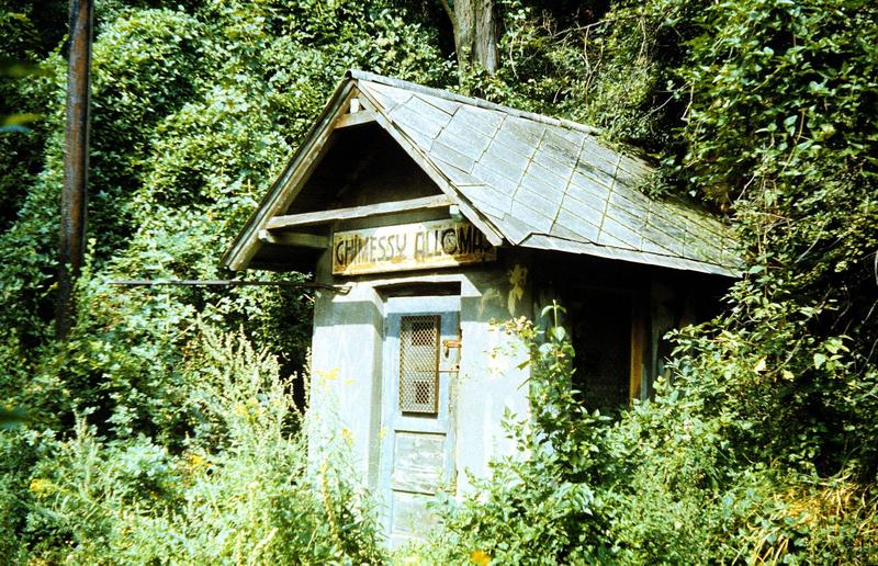 Ghimessy állomás a vonalbezárás után. Fotó: Karel Benes